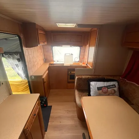 캠프장 Caravane 4 Couchage *