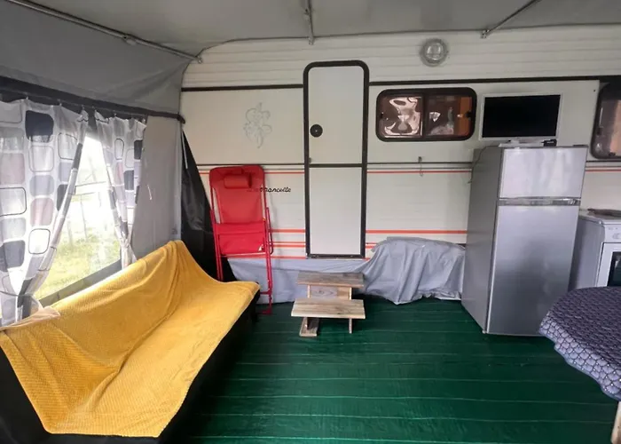 Caravane 4 Couchage *